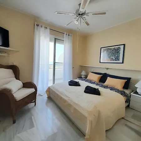 Fantastic With Sea Views Apartment